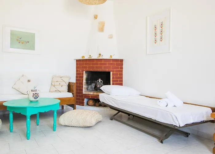 Salla Chiotis * Karpathos