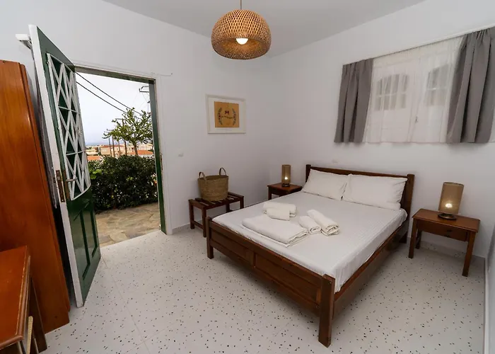 Salla Chiotis * Karpathos